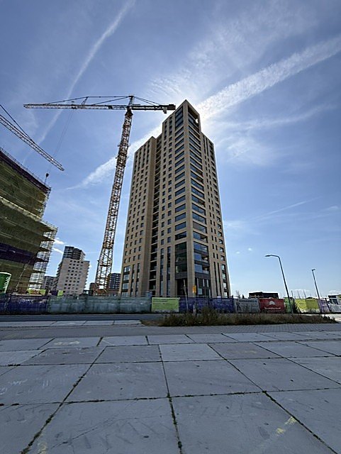 Residential tower Kop van Noord Almere